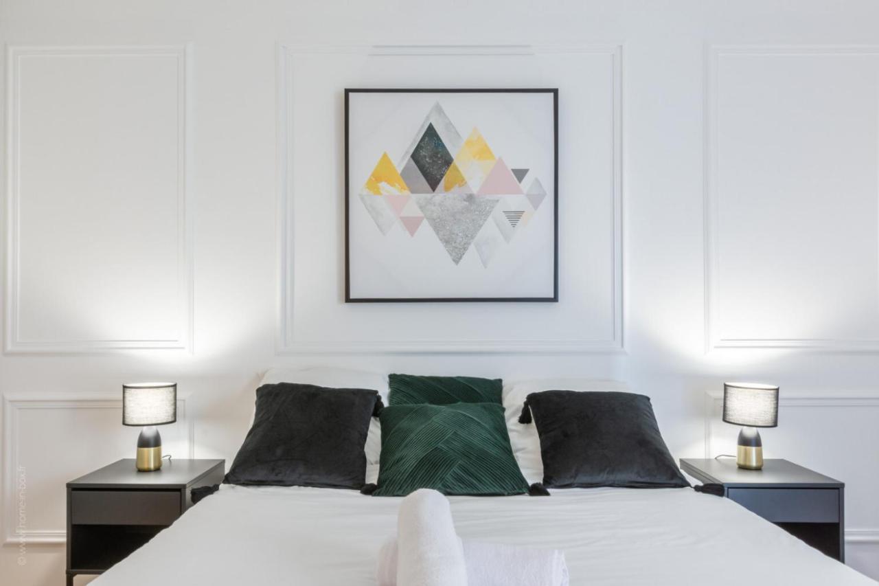 La Parisienne By Plaza Apartment Монтеврен Екстериор снимка